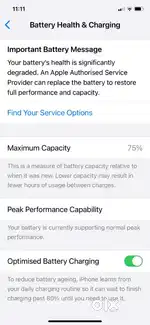 iPhone XR with battery life of 75%