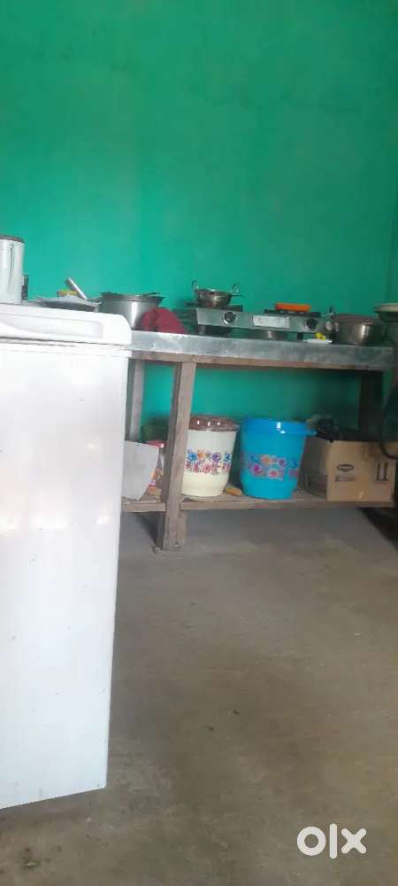 Cleaner/ Saaf safai. Urgent