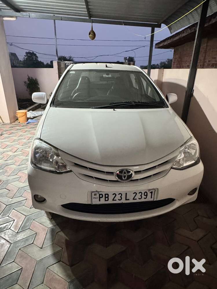 Toyota Etios Liva 2012 Diesel Well Maintained