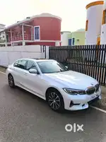 BMW 3 Series Gran Limousine | 2021 | Petrol | 27250 km driven| 40lakhs