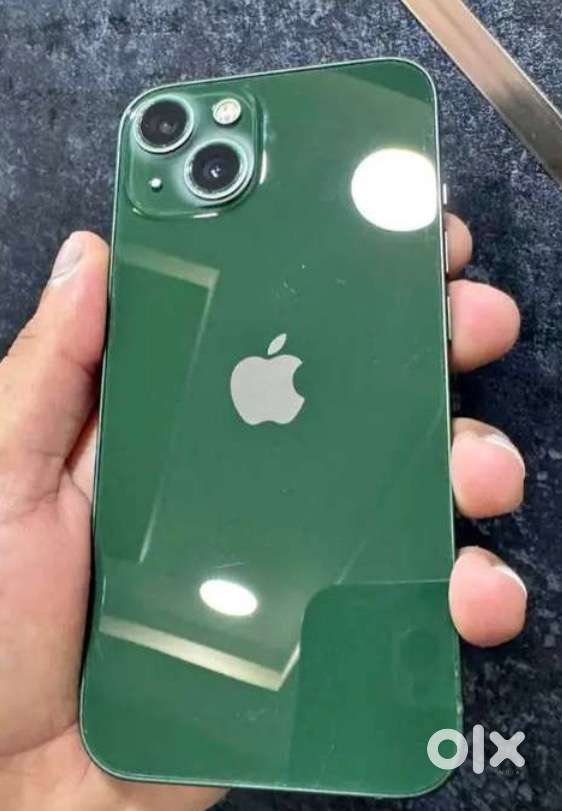 I phone 13 alpine green 128 Gb