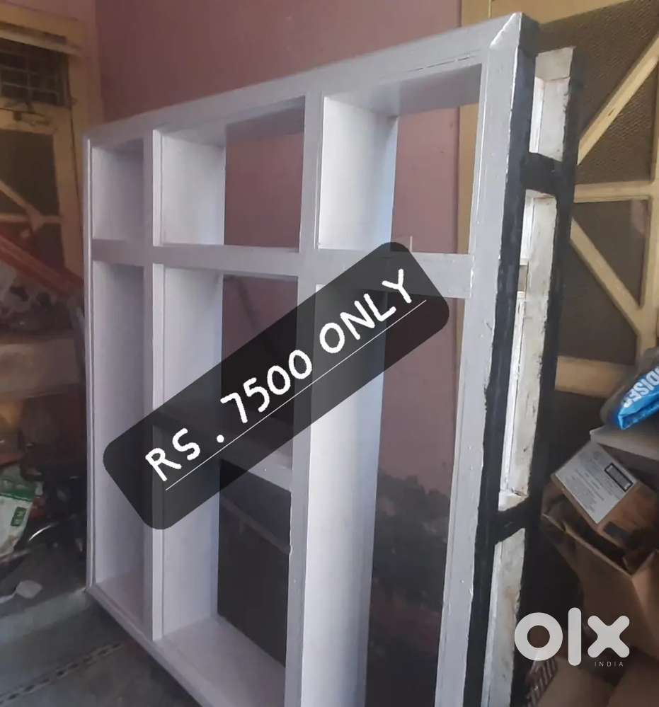 6fit × 6 fit window 9 inch chodi saal ki lakdi mai