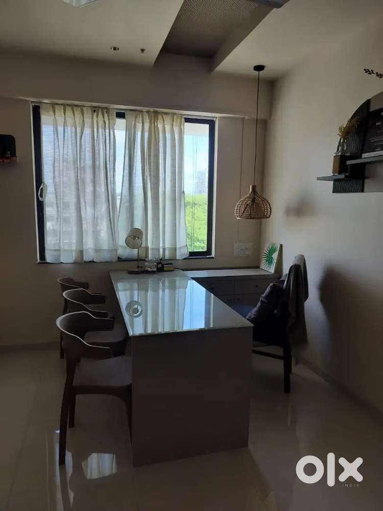 250 Sq feet furnish office available for rent