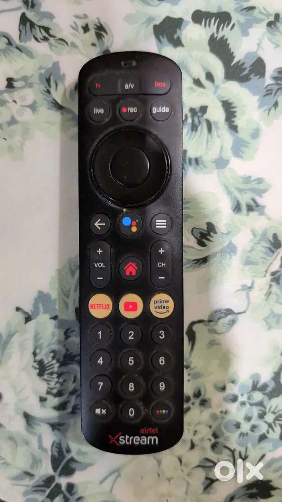 Airtel Xstream Set-Top Box + Remote + Dish Antenna – Ready to Use!