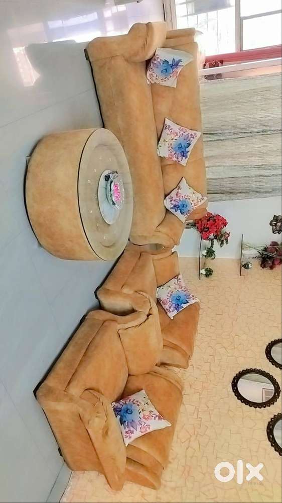 5 seater sofa + center table +bed box