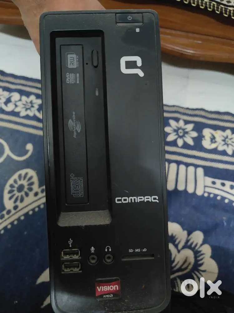 COMPUTER SET WITH COMPUTER TABLE