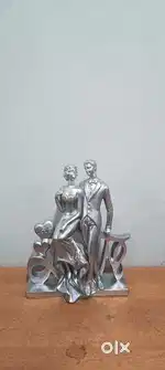 STATUE OF LOVE