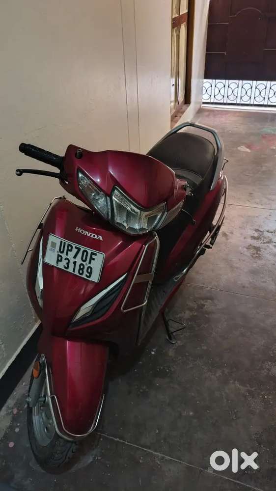 Honda Activa 5g scooty (red colour )