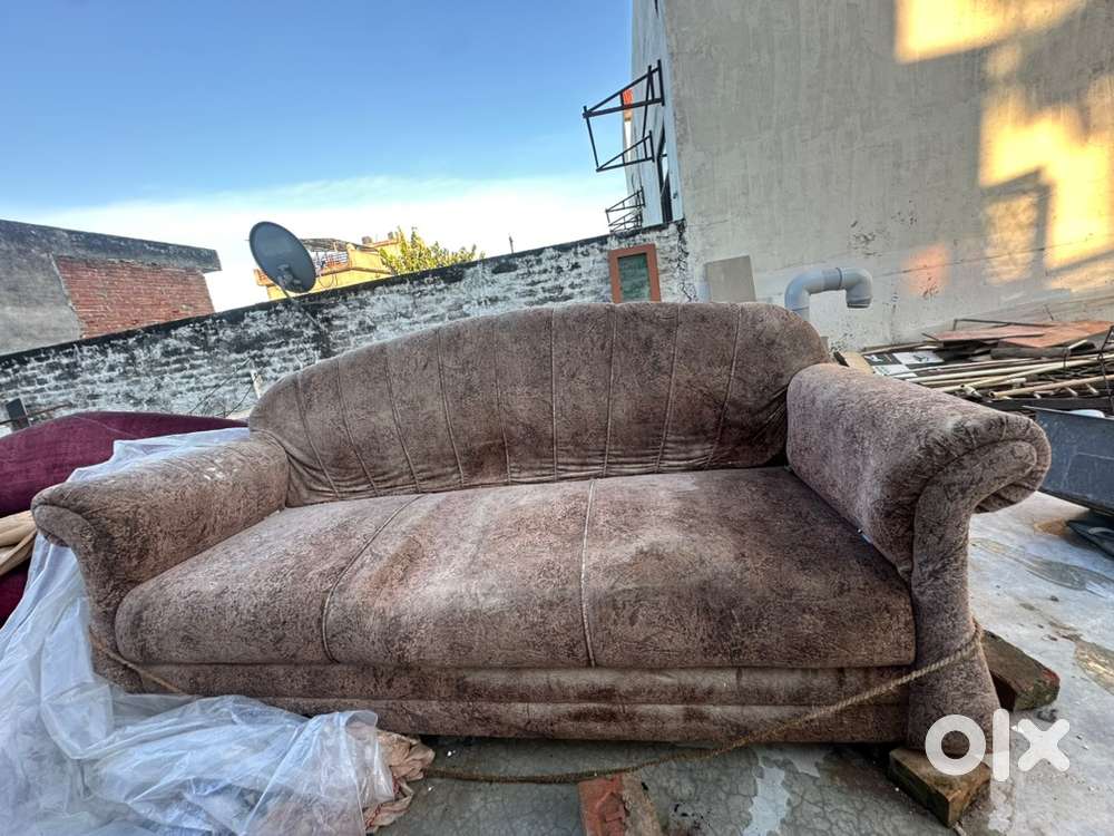 Brown 3-Seater Sofa + Single Armchair (Used)