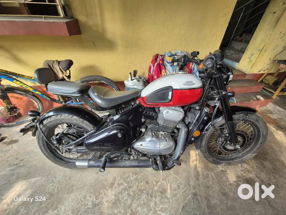 Jawa 42 bobber
