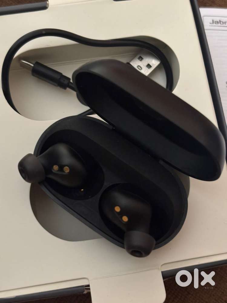 Move out sell camera ,binocular,headphone ,coffee maker,apple watch