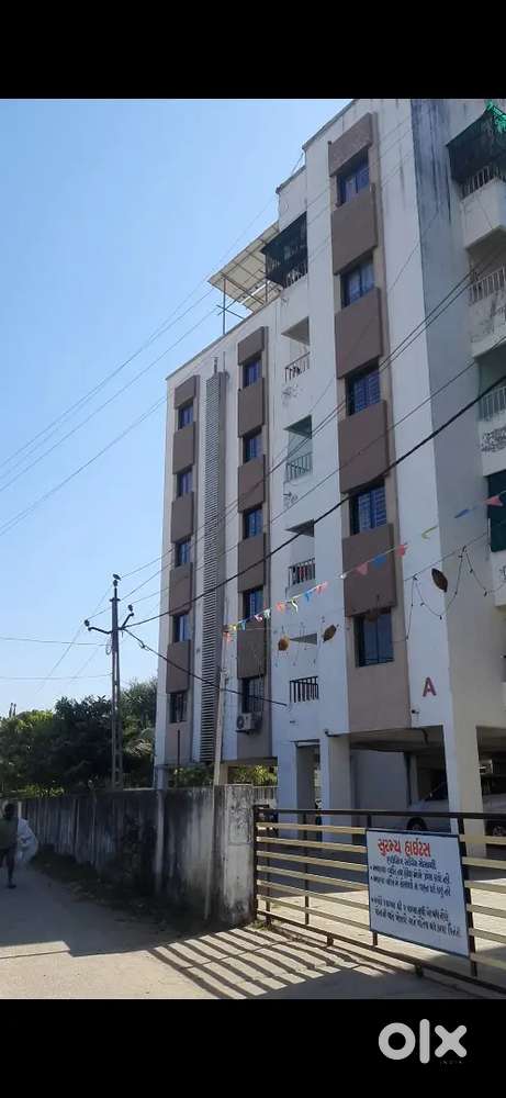 3BHK flat in Dashrath near chhani highway touch..1st floor