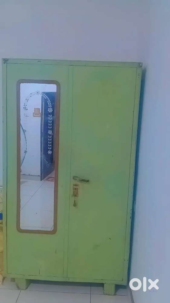 Almari vechvani chhe