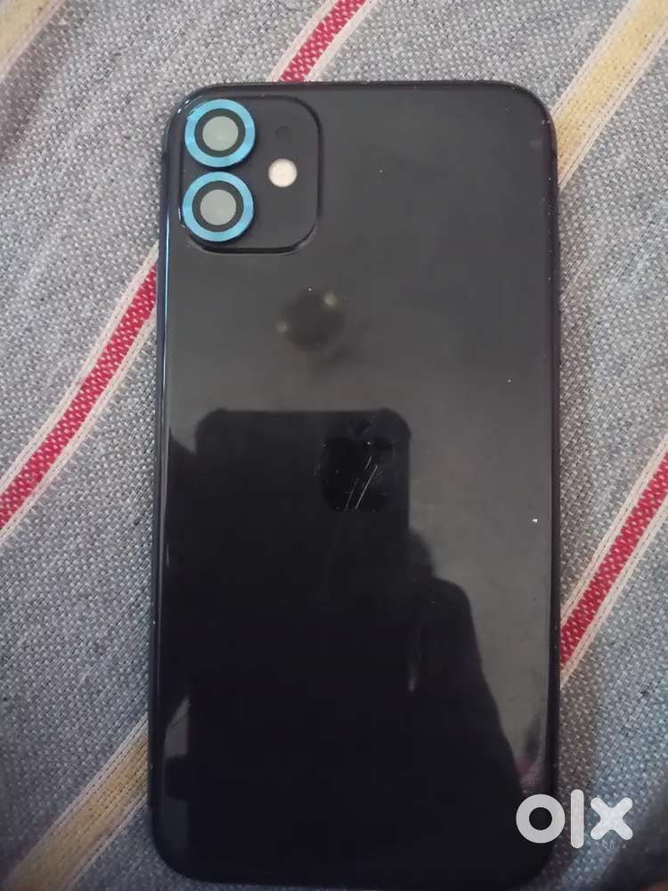 iPhone 11 64gb GOOD CONDITION