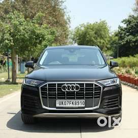 Audi Q7 3.0 Technology 55 TFSI, 2023, Petrol