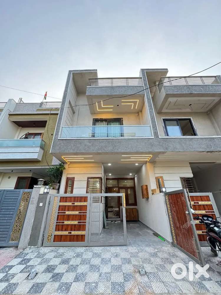 यूआईटी कन्वर्टेड मकान बिकाऊ 40 फिट रोड पर सवीना के आगे तीतरड़ी में