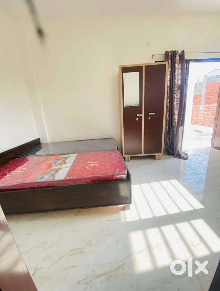 Independent rooms available for boys and girls, students