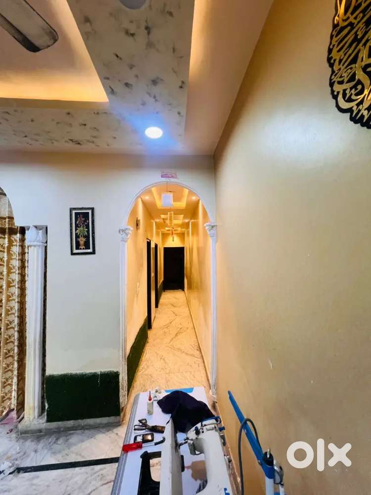 Modern 100 Gaj Independent Floor for rent in Uttam Nagar 