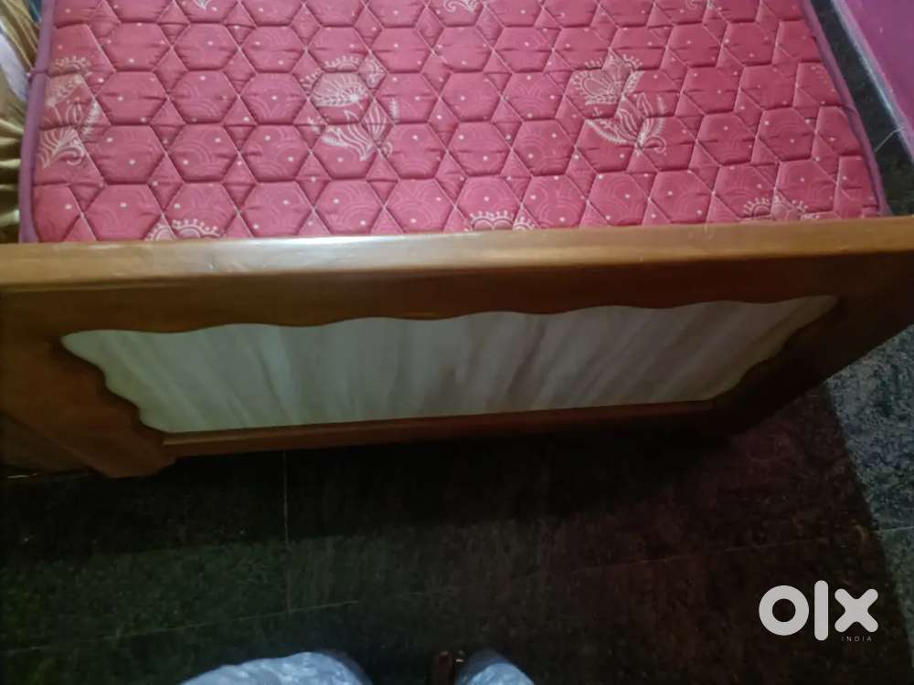 Single size cot along with bed