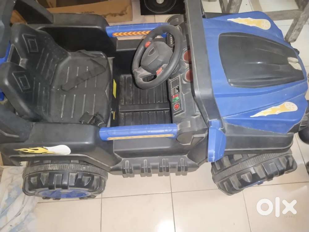 Kids battery car