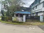 Plot with old house near Ollur