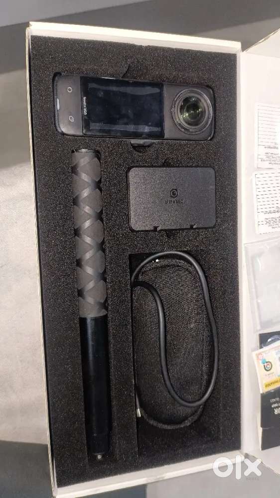 INSTA360 ×4