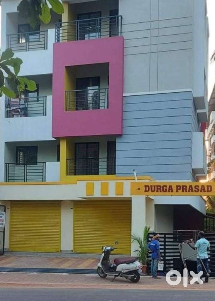 700sqft Commercial Space for Rent