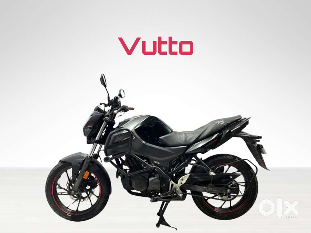 Hero Xtreme 160R Double Disc (2082), 6 MONTHS WARRANTY