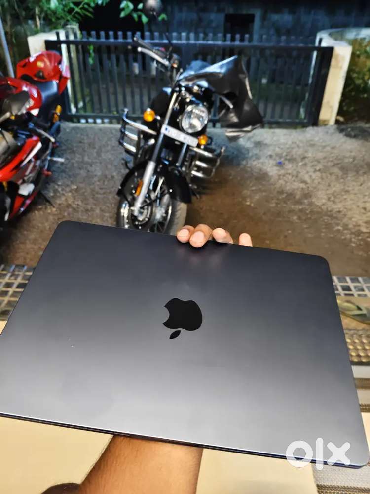 Macbook Air M2 16 /256