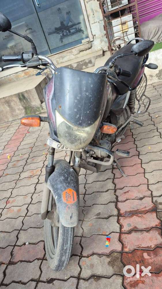 Good condition bike, office person