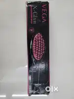 Wega Hair straightener brush new condition non use