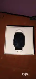 Noise Colorfit Loop Smartwatch.