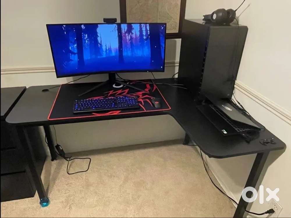 Computer Desk