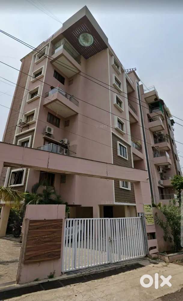 Amazing 3BHK with Terrace Flat for Rent at Wathoda