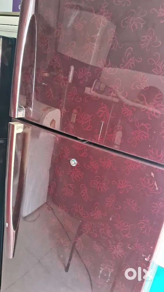 Lg double door fridge 350!ltr