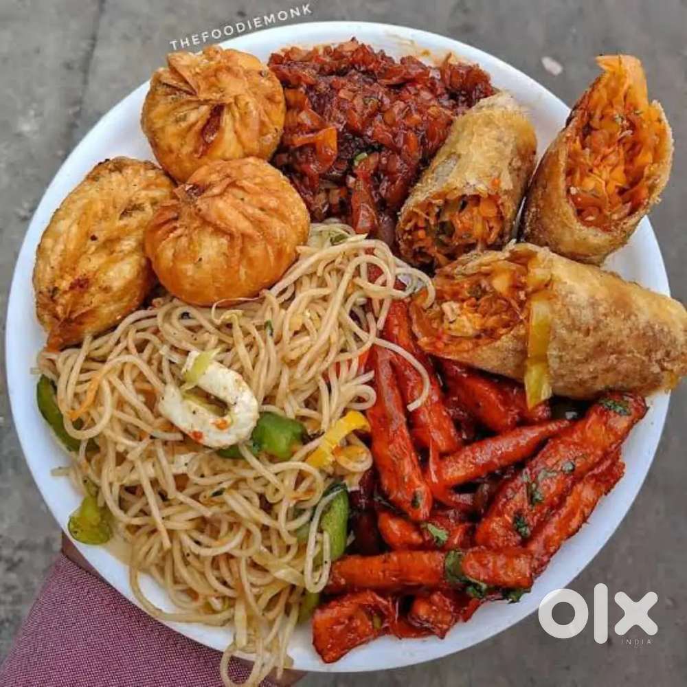 Chinese Cook chaiye aur helper