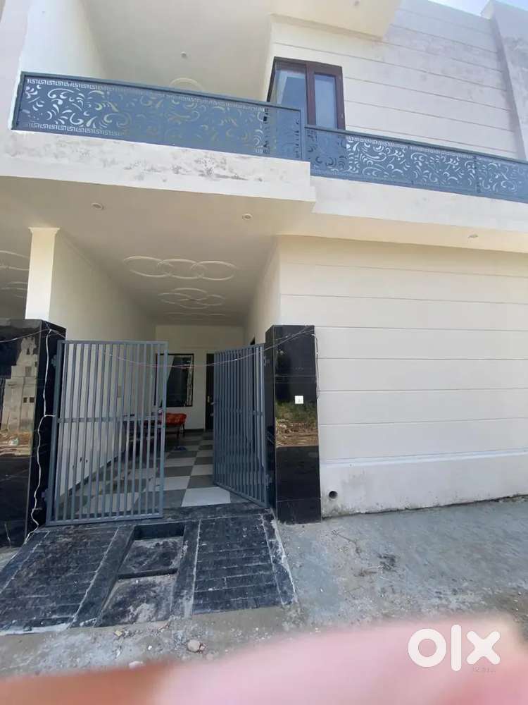 4BHK SEMI FURNISHED NEW BUILT HOISE READY TO MOVE