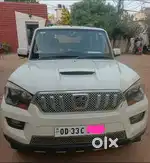 Mahindra Scorpio S8 Diesel 106000km ownership changed with in company.