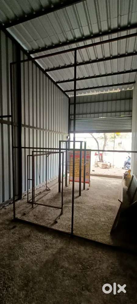 Shop for Rent On Road