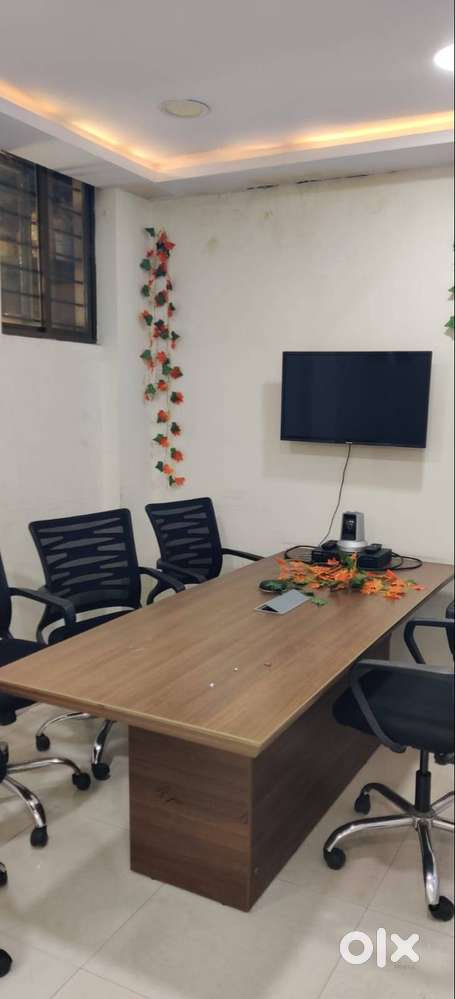 Stylish Fully Furnished Office for Professionals in Kolhapur City!