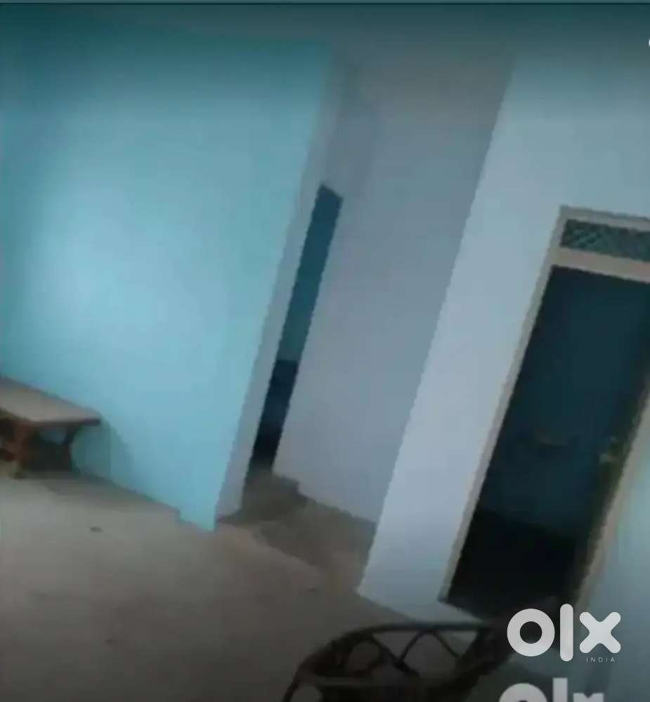 Floor for rent