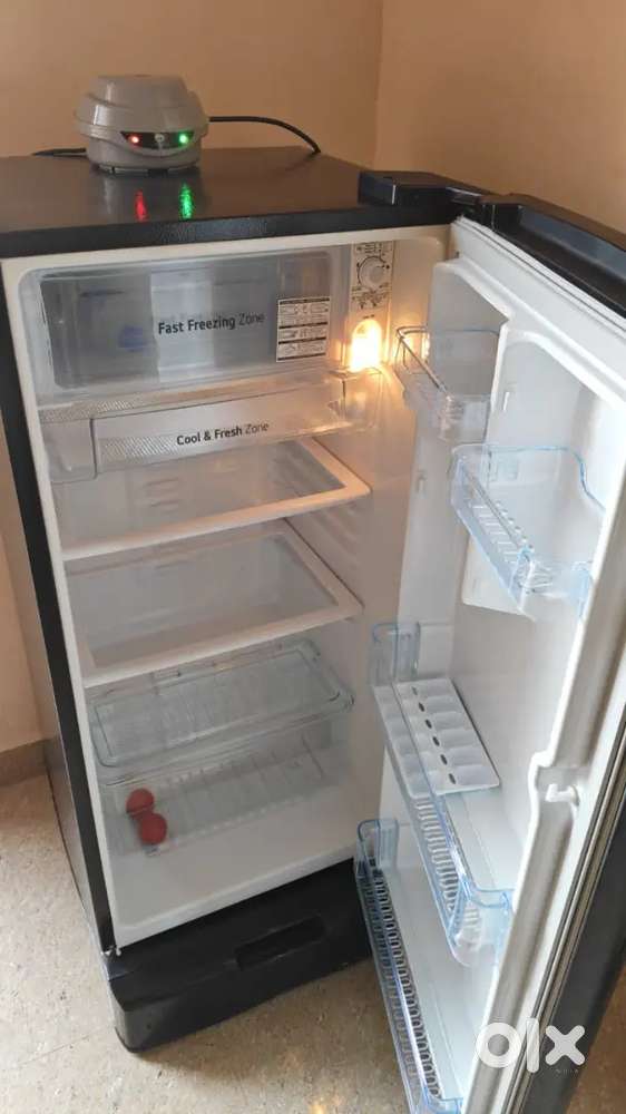 LG fridge brand new condition just 4 Month