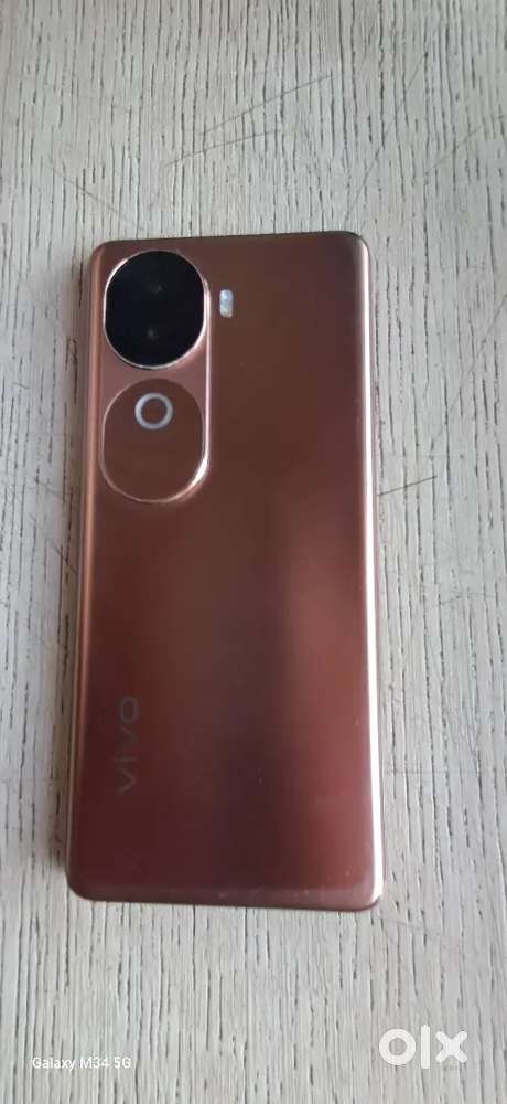 V40E 5G Royal Bronz