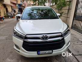 Toyota Innova Crysta 2.4 V 8 STR, 2016, Diesel