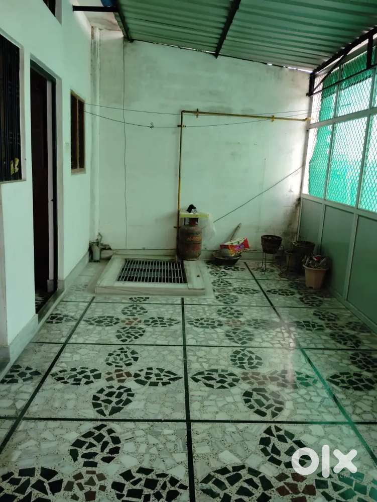 2 BHK independent floor available for Rent