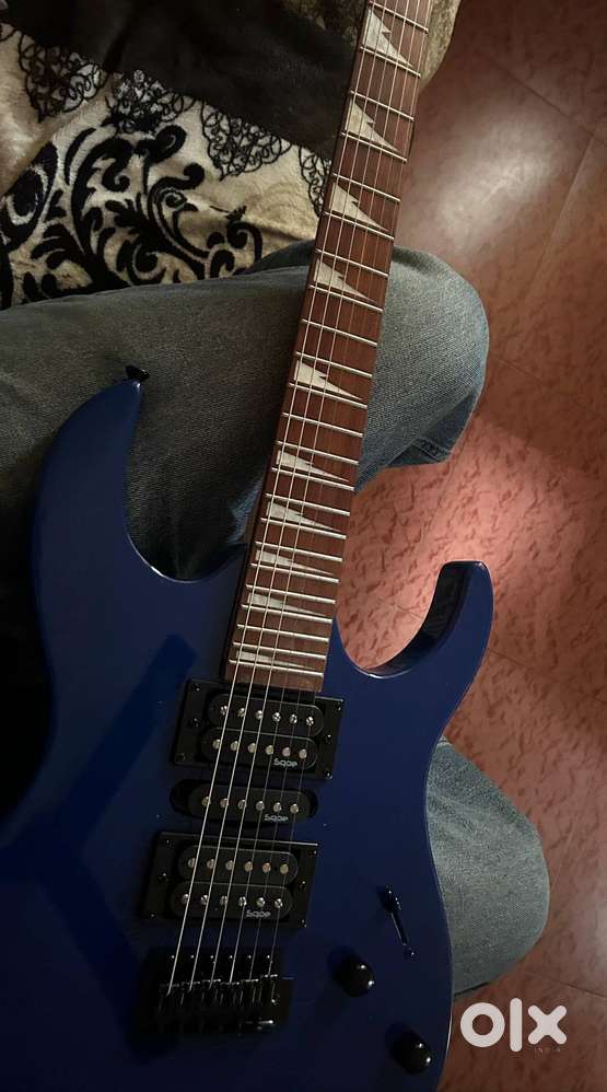 Electric guitar with amp