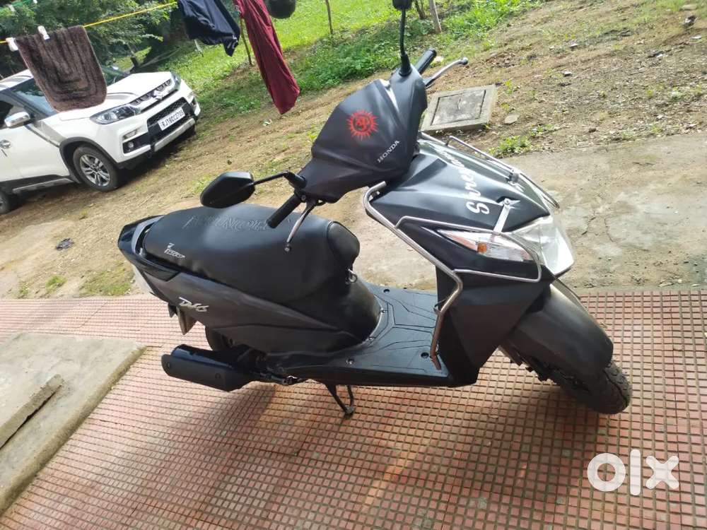 Honda Dio (Grey Colour)
