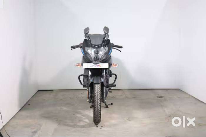 Bajaj Pulsar 220F