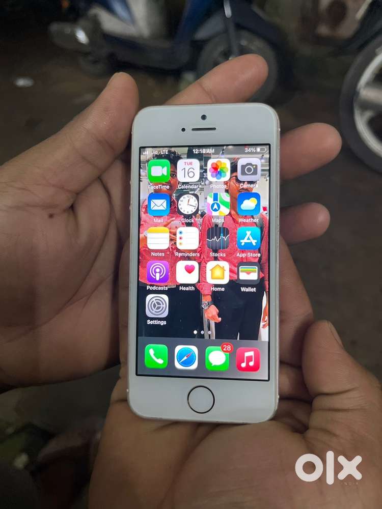 iPhone SE 2016 model