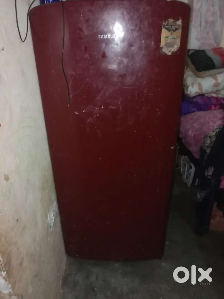 Main fridge bech rahi hun